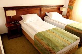 Отель Hotel Residenz Сучава Двухместный номер с 2 отдельными кроватями-5